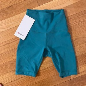 NWT wunder train HR short 8” size 0